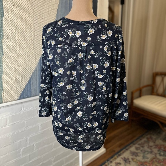 H&M Navy Blue Blouse with White Floral Pattern - Picture 8 of 10